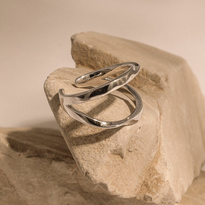 Lait and Lune Savan Ring in Rhodium Vermeil on Sterling Silver